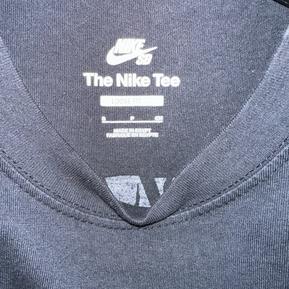 Nike Black Cat Graphic Tee Clothing & Accessories (gently worn) - Picture 3 of 3